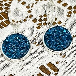 Joan Rivers 🆕 blue Simulated druzy earrings